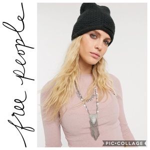 ❄️Free People Dreamland Knit Beanie {Black} One sz